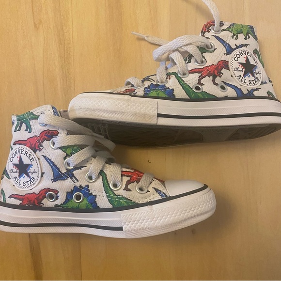 Toddler 10.5 Converse & Sandal Lot - Picture 7 of 15